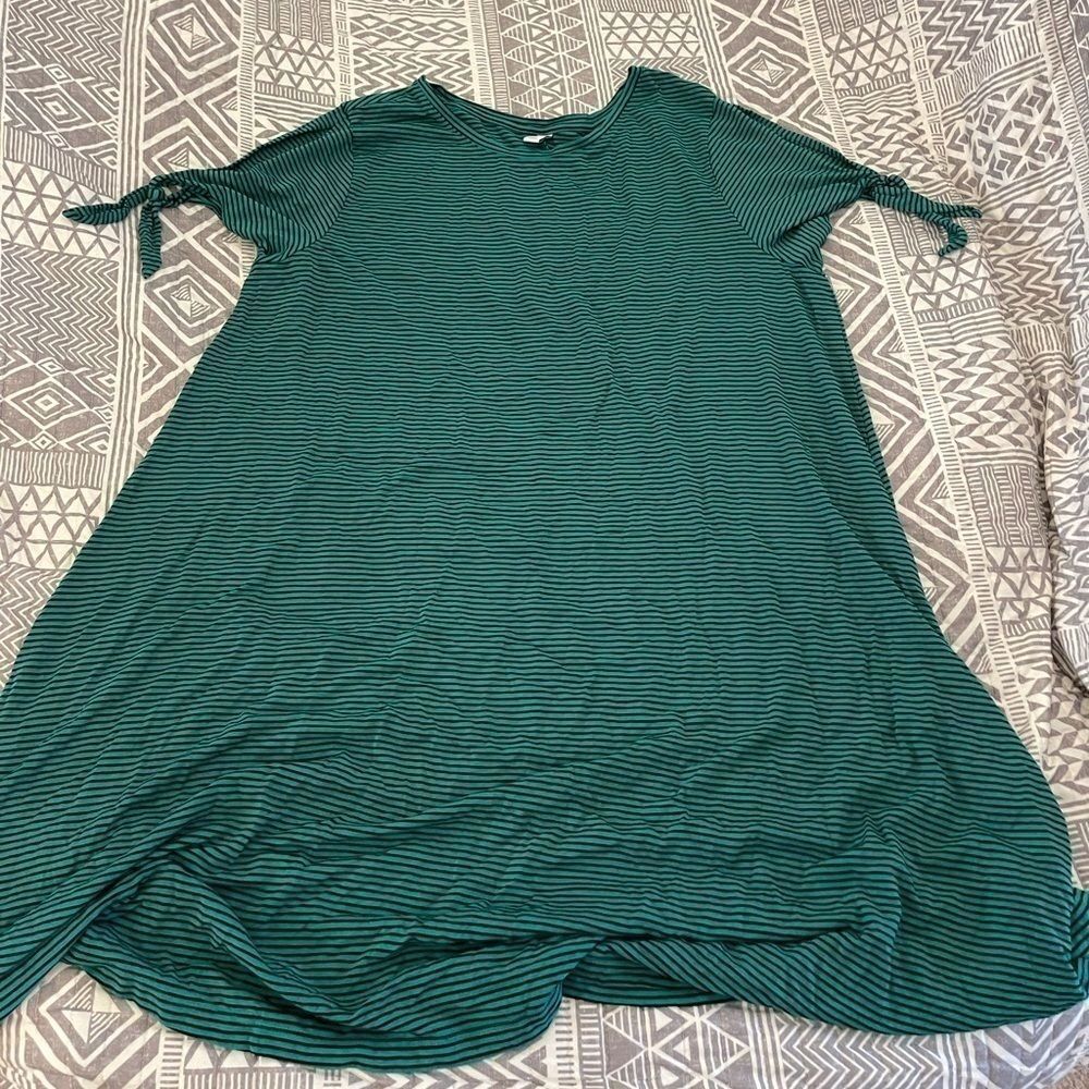 XXL Slinky Old Navy Stripped Dress